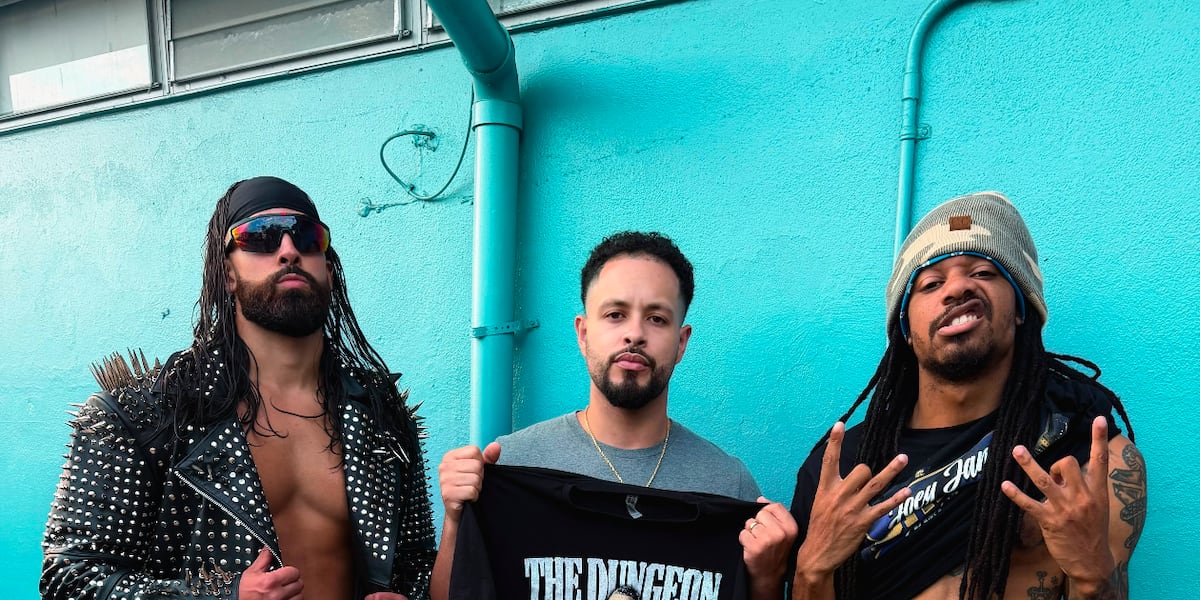 Some UCW wrestlers have wrestling royalty showing them the ropes