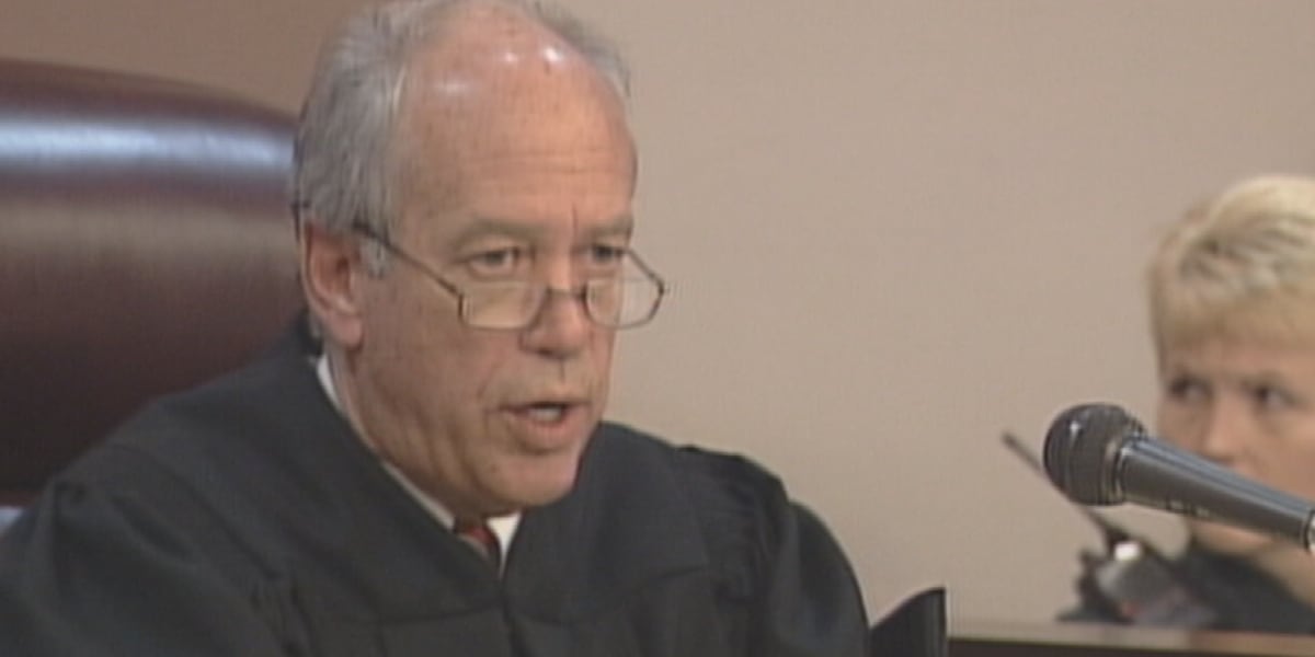 Tallahassee judge known for presiding over 2000 election recount dies at 84
