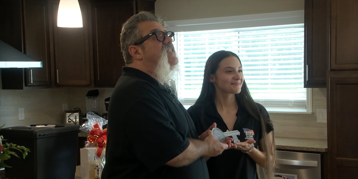 Blinded Bradenton veteran receives specially adapted home